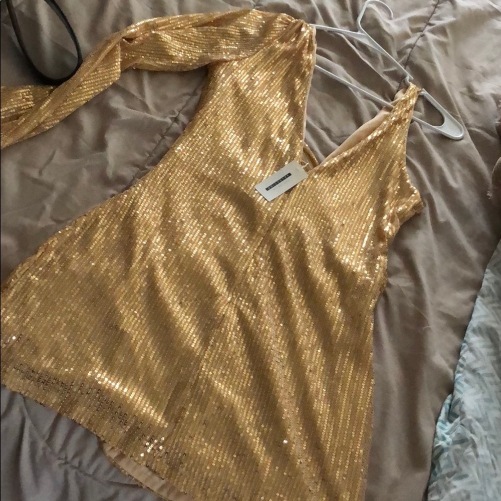 Dress - Picture 2 of 2